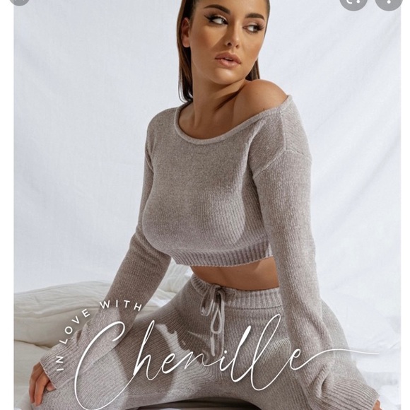 Chenille Meshki track suit - Picture 5 of 5